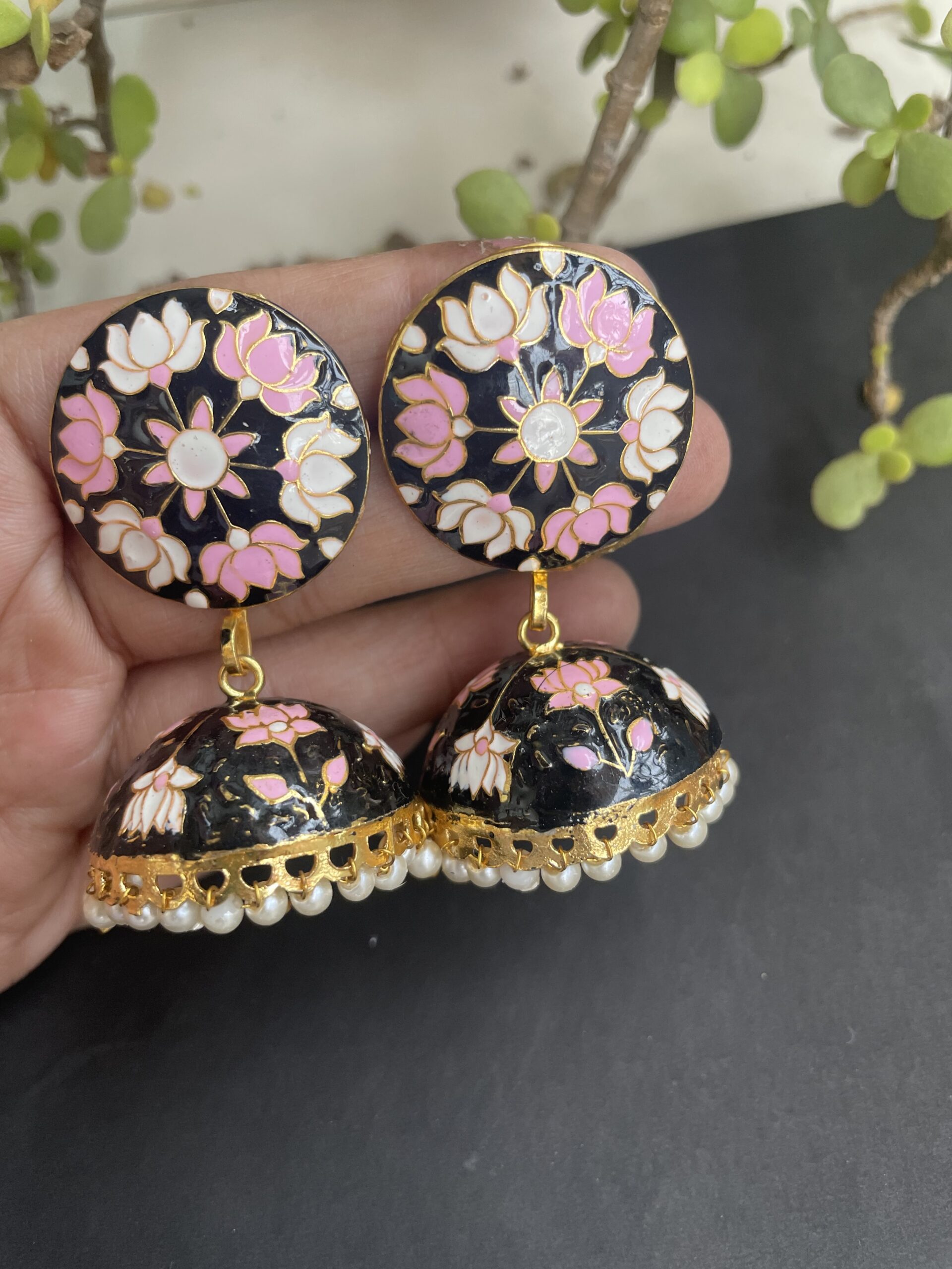 Buy Designer Chandbali Grey Pink Meenakari Kundan Pearl Earrings Set Online  - Get 51% Off