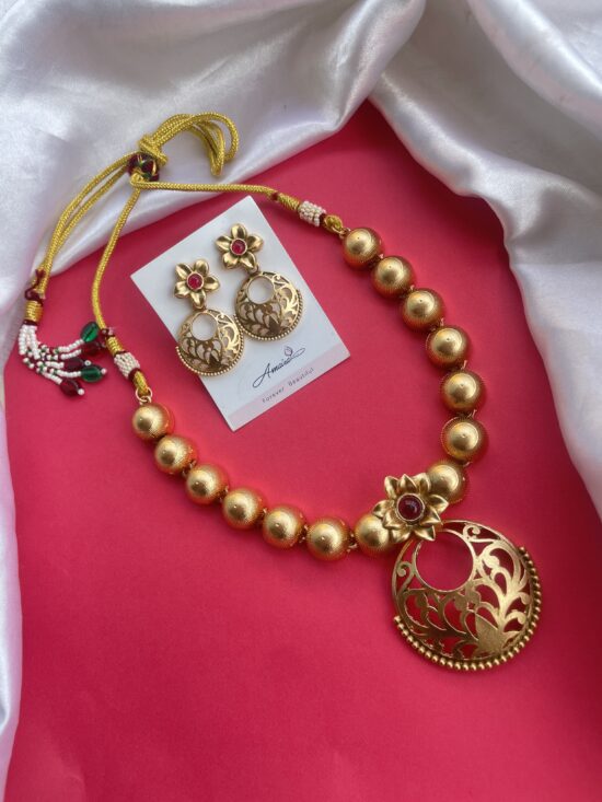 Ball Necklace With Earrings AJP2024-262