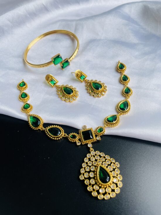 Green Stone Necklace With Bracelet AJP2025-287