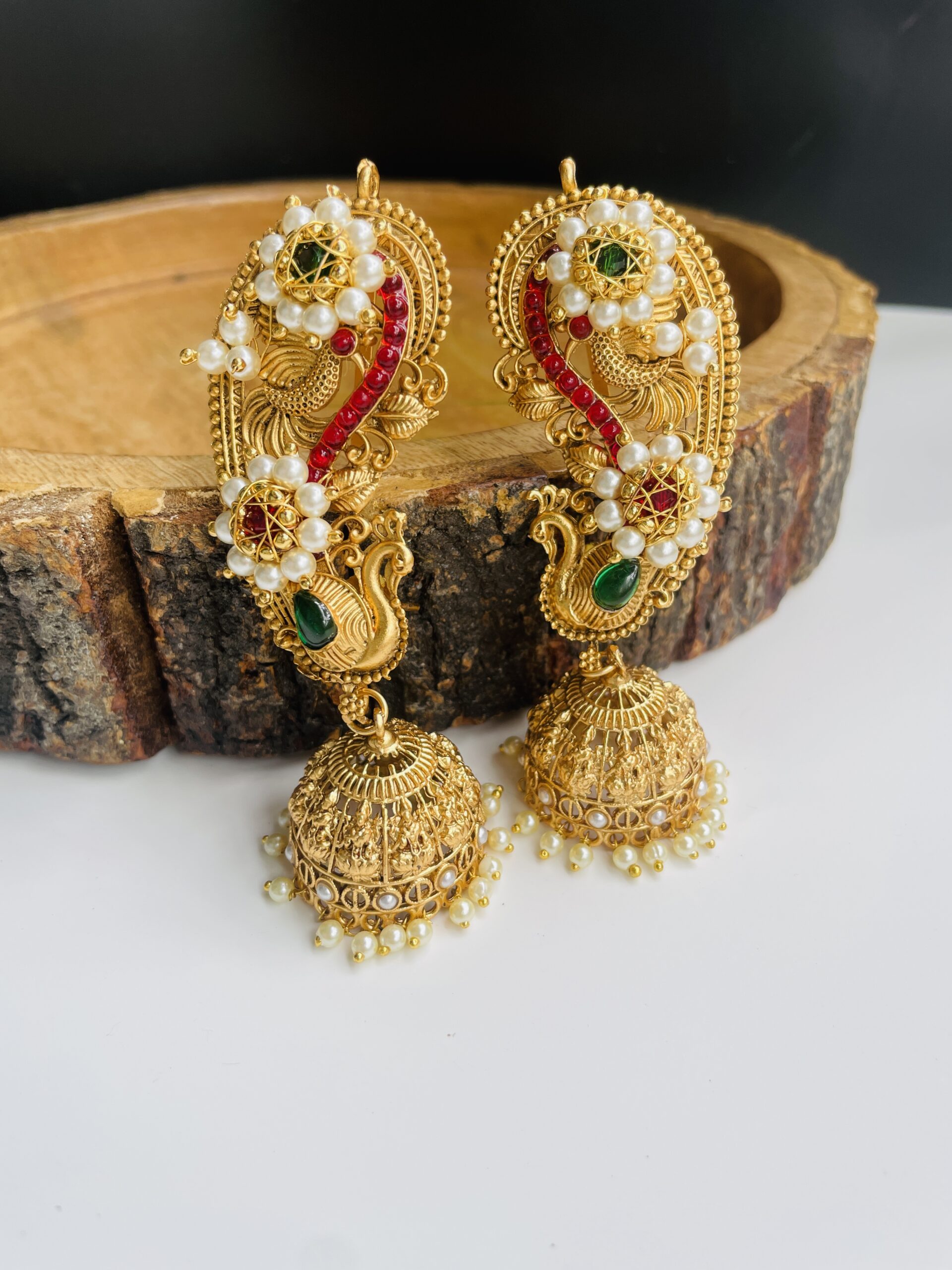 D7B11775-85DB-493A-9C9A-E167F5B8F52D