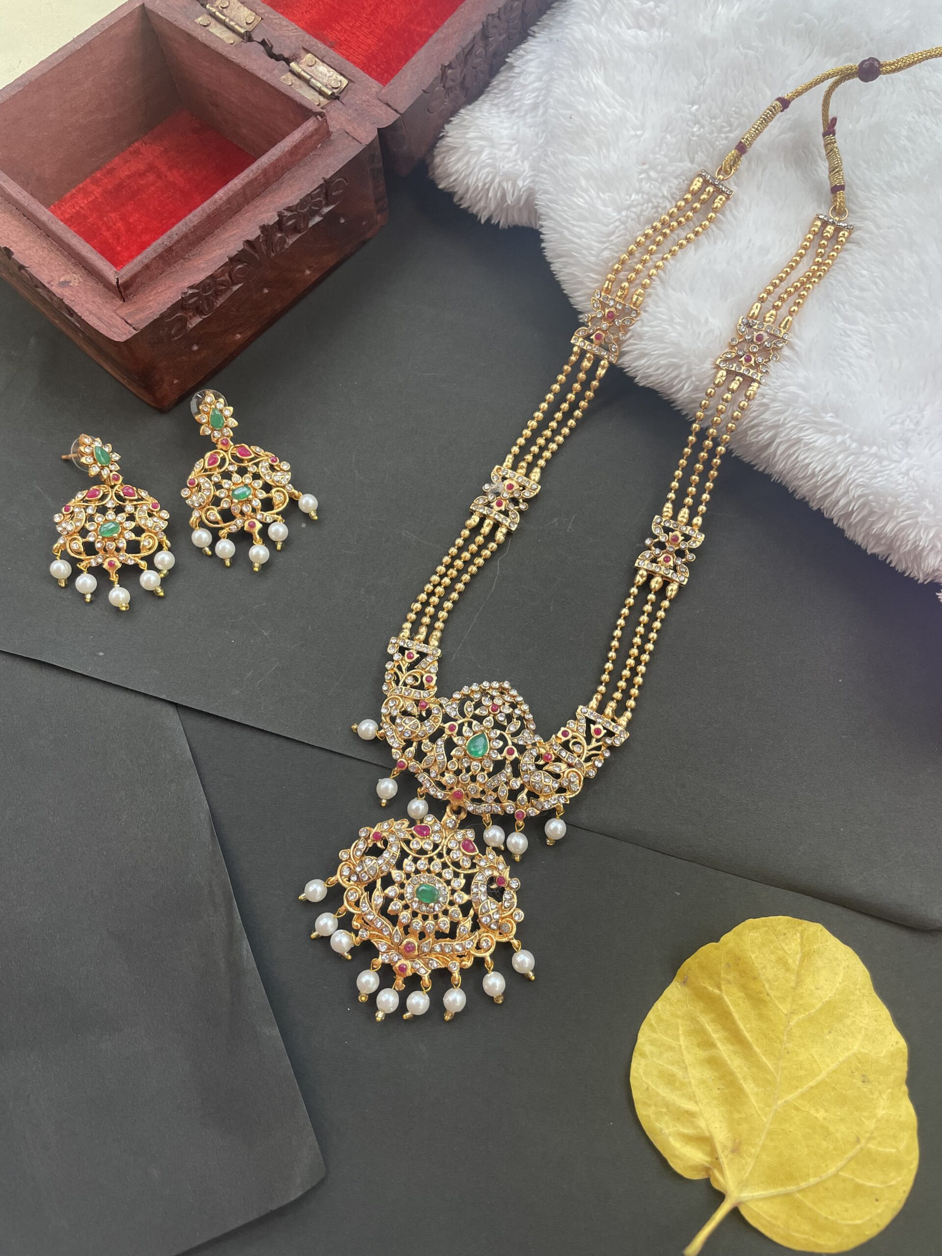 MATTER GOLD FINISH UNCUT LONG HARAM WITH EARRINS AJP2022-23 - Image 2