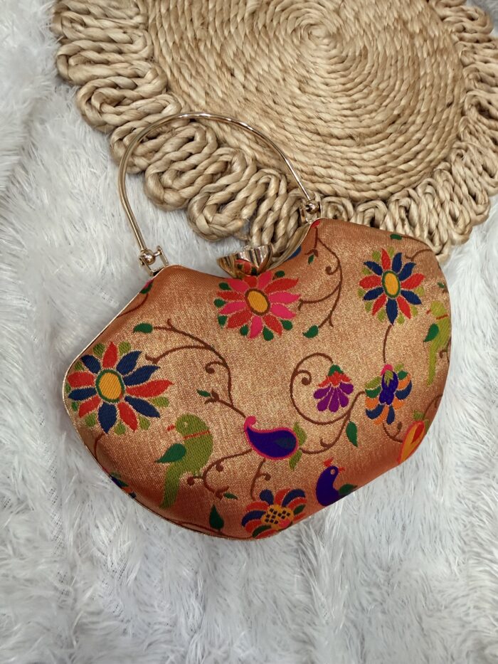 Traditional Paithani Cluth AJP2026-1035