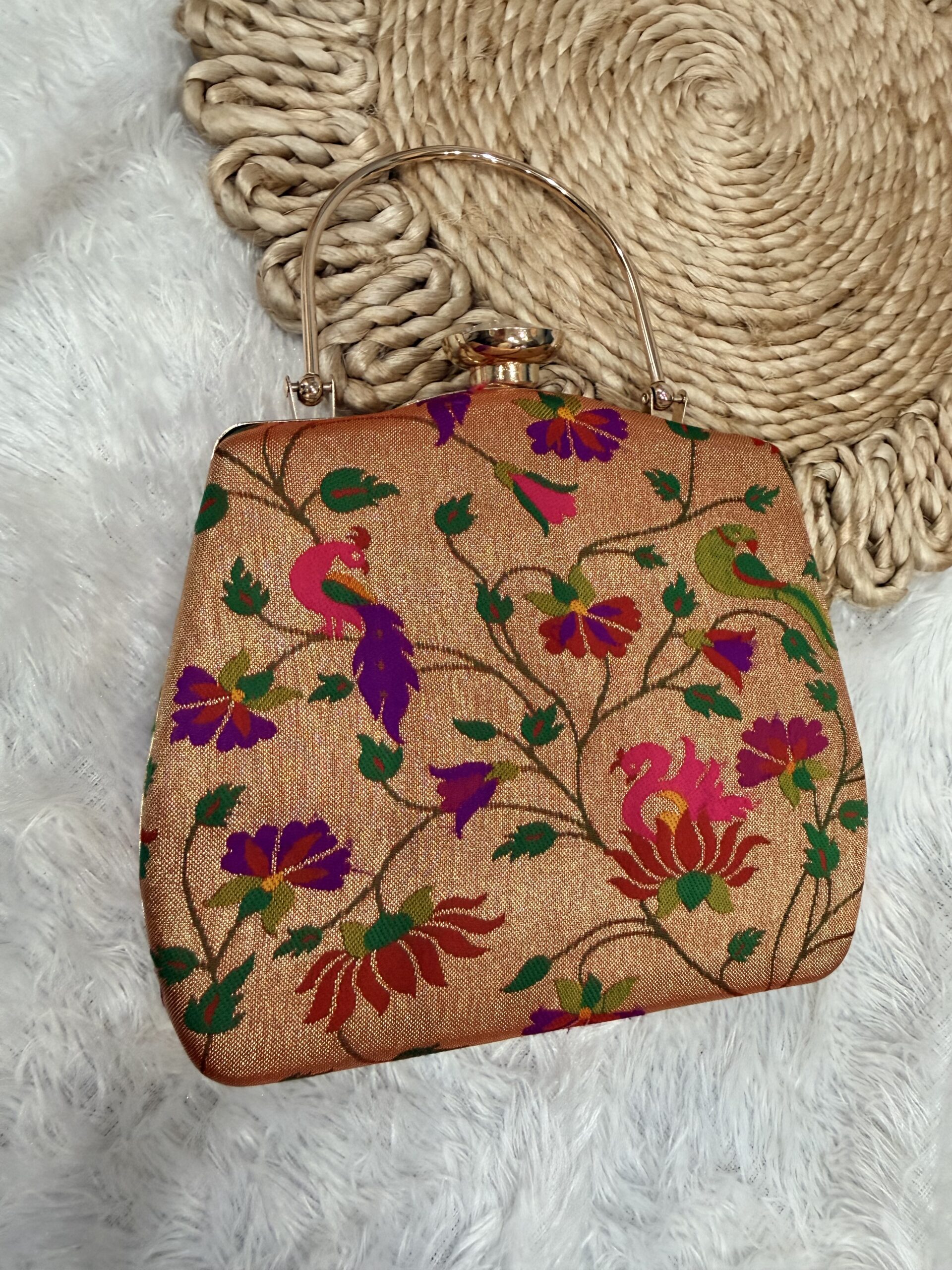 Traditional Paithani Cluth AJP2026-1033 - Image 3