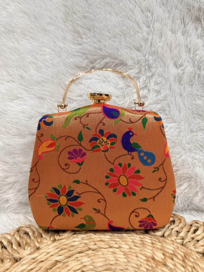 Traditional Paithani Cluth AJP2026-1030