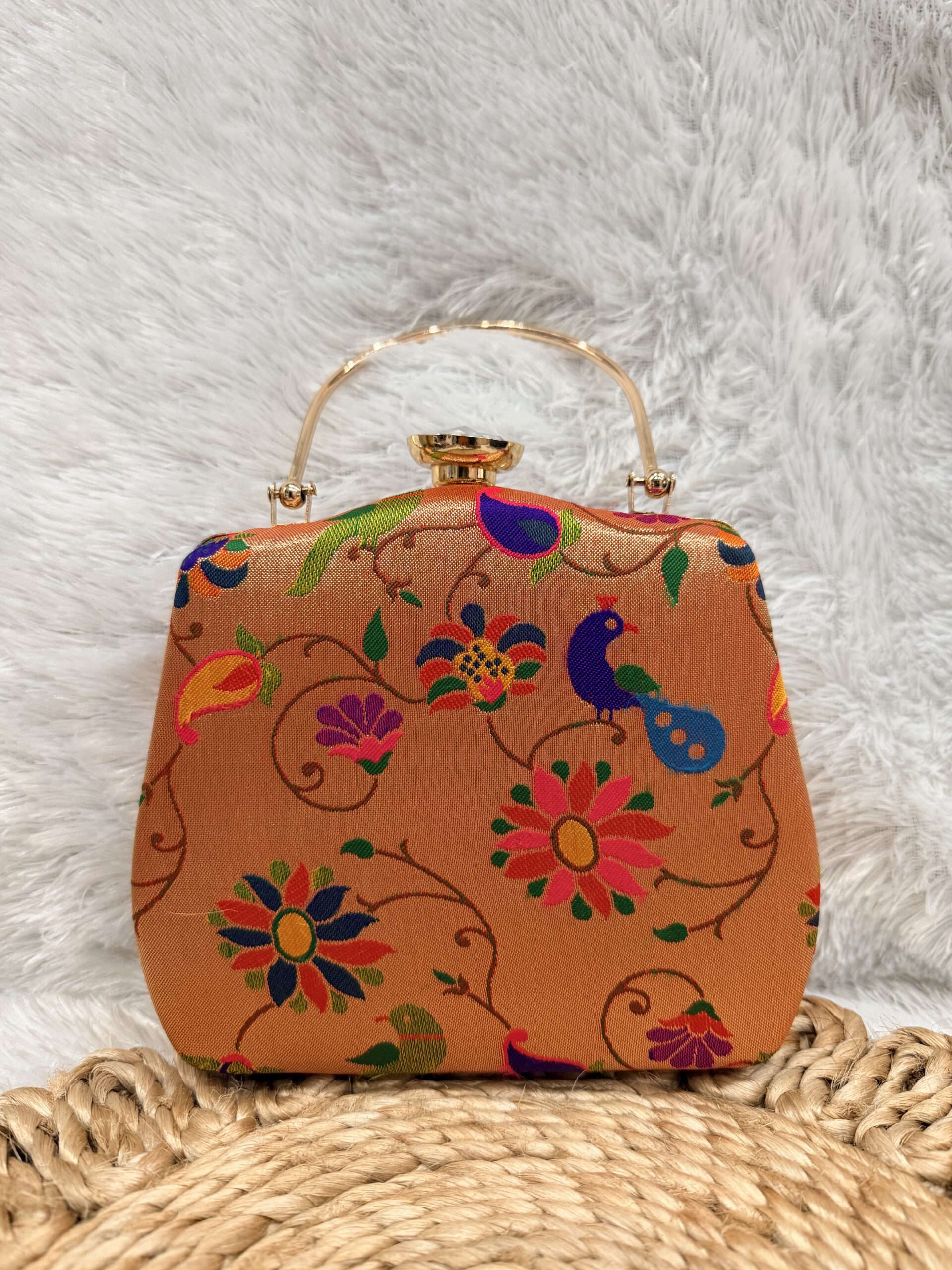 Traditional Paithani Cluth AJP2026-1030