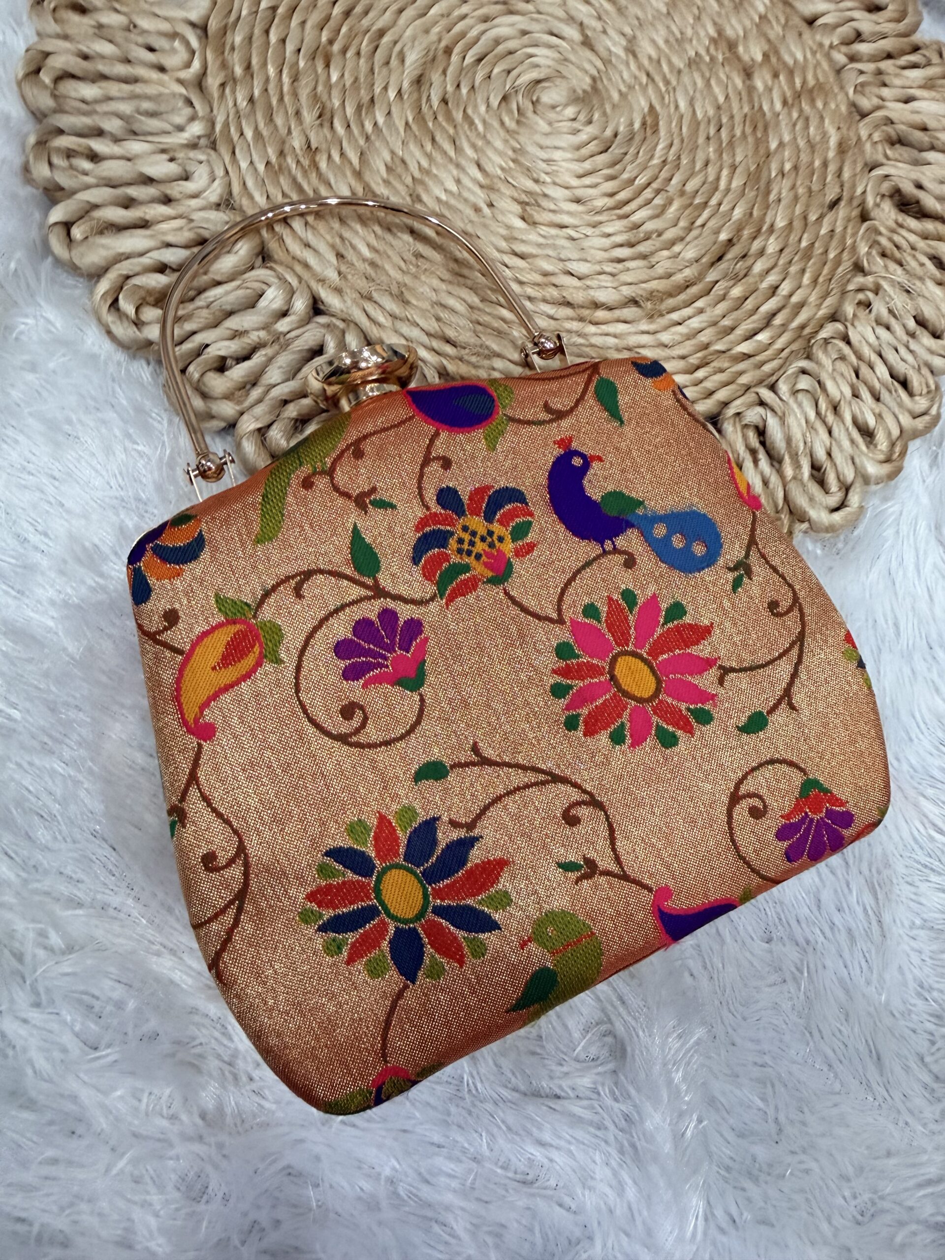 Traditional Paithani Cluth AJP2026-1030 - Image 3
