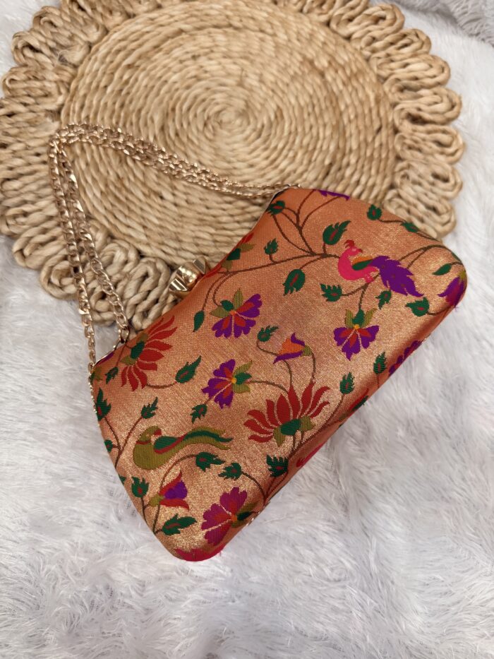 Traditional Paithani Cluth AJP2026-1026