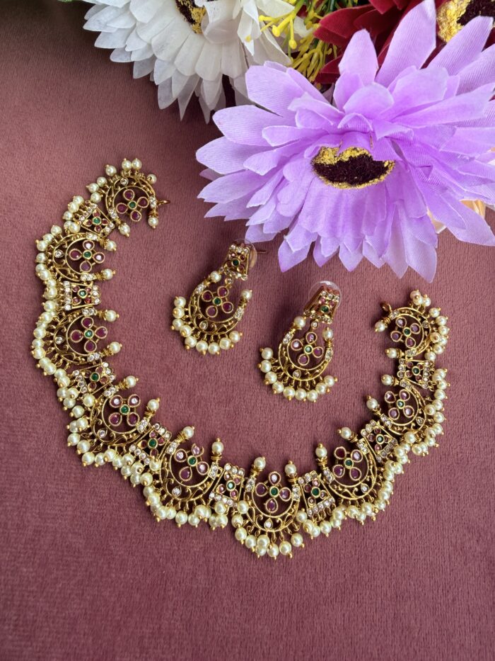 Short Necklace With EaringsAJP2026-909