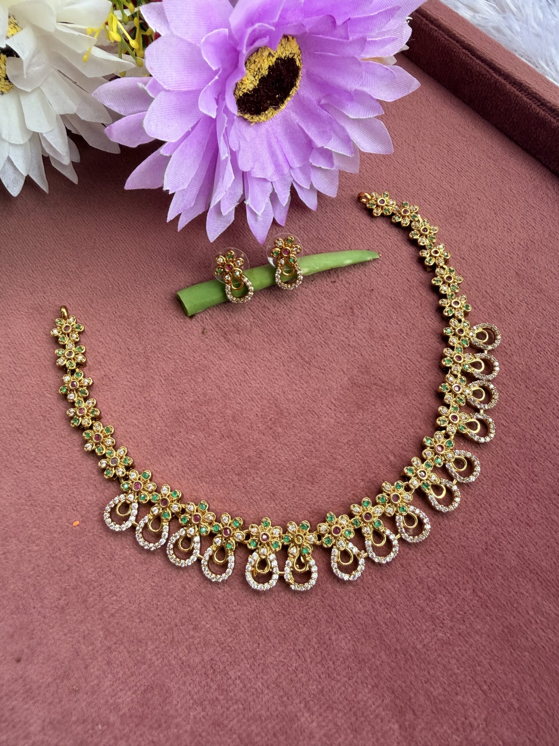 Short Necklace With EaringsAJP2026-906