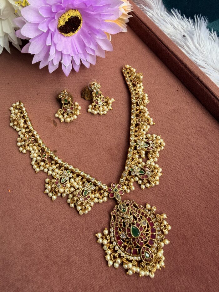 Short Guttapaslu Necklace With EaringsAJP2026-902