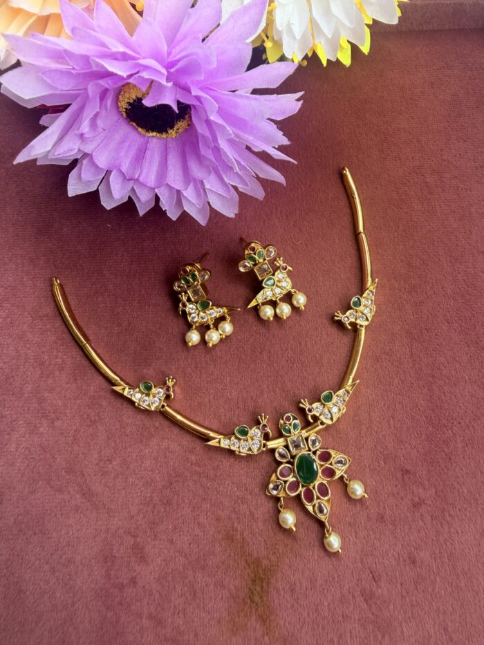 Short Necklace With EaringsAJP2026-938