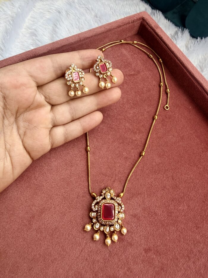 Chain Necklace With EaringsAJP2026-1018