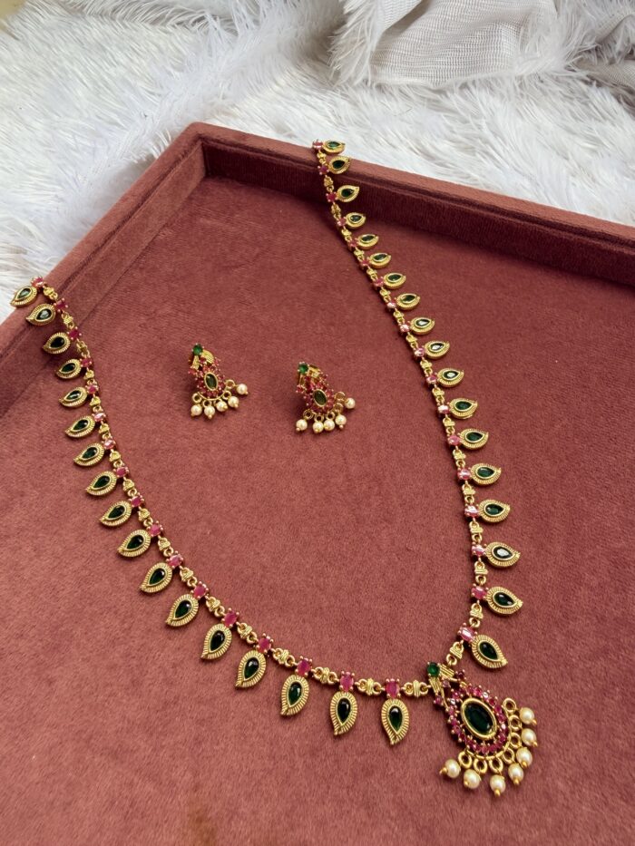 Long Necklace With EaringsAJP2026-1011
