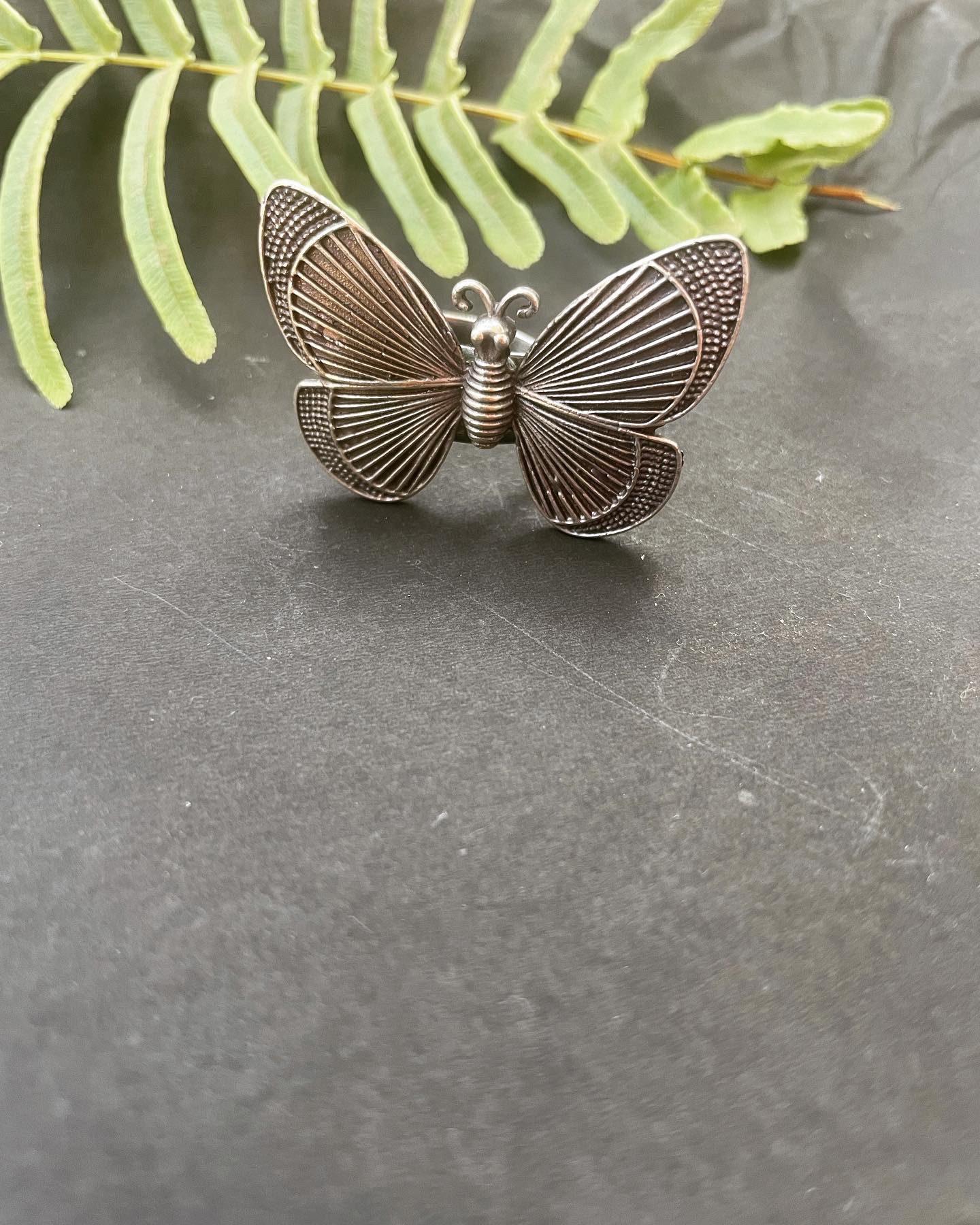 Butterfly Silver Oxidised Ring AJP2023-83 - Image 2