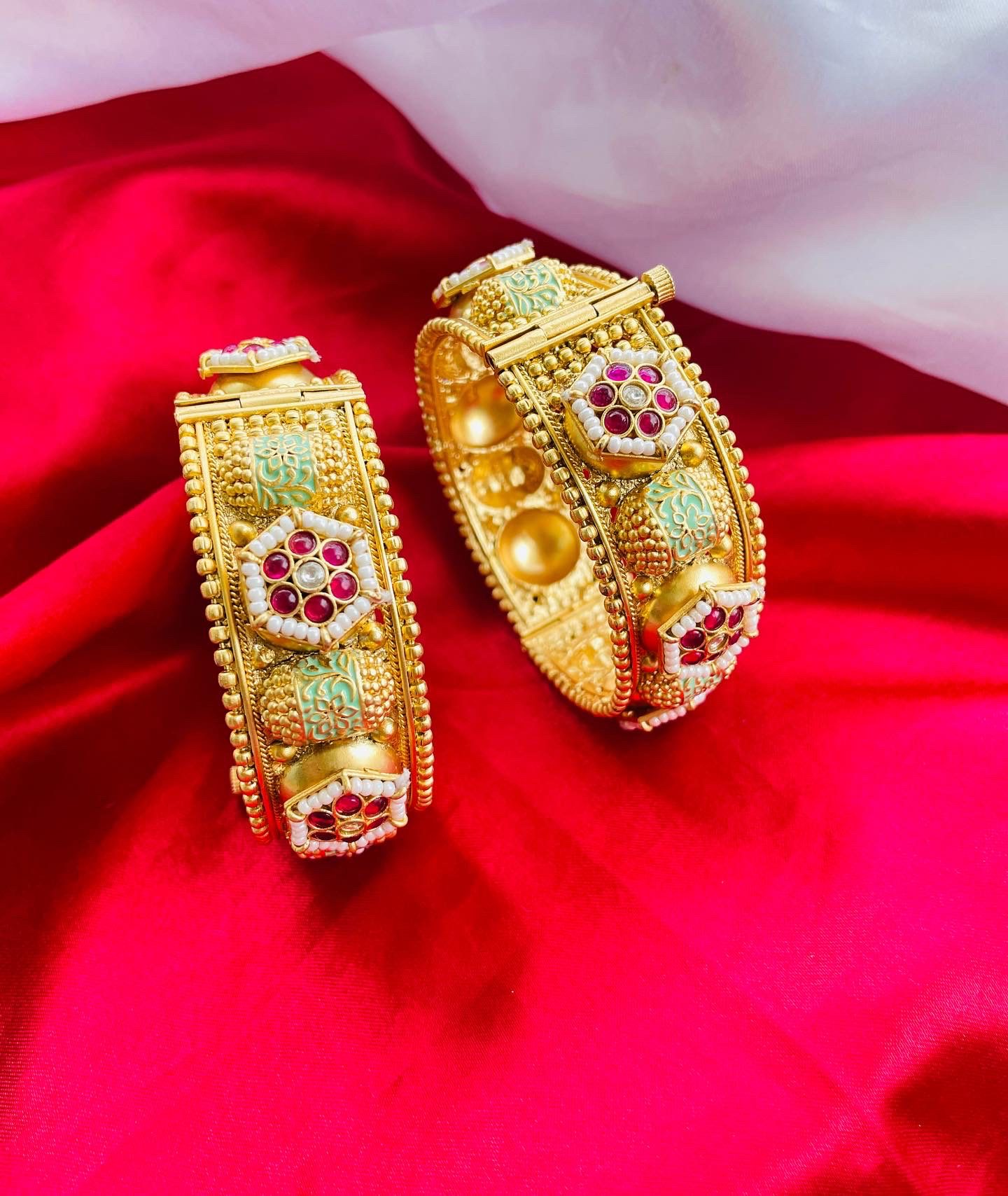 Kamalpushpak Rajwadi Bangles AJP2024-122
