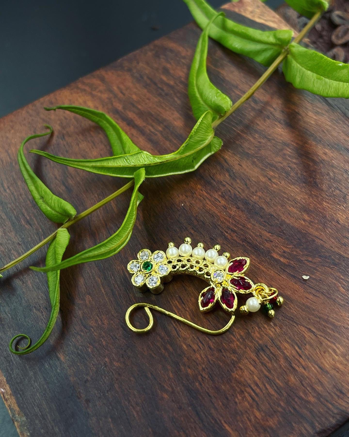 Gold-Plated Artificial Stone and Beads-Studded Nosepin AJP2023-233
