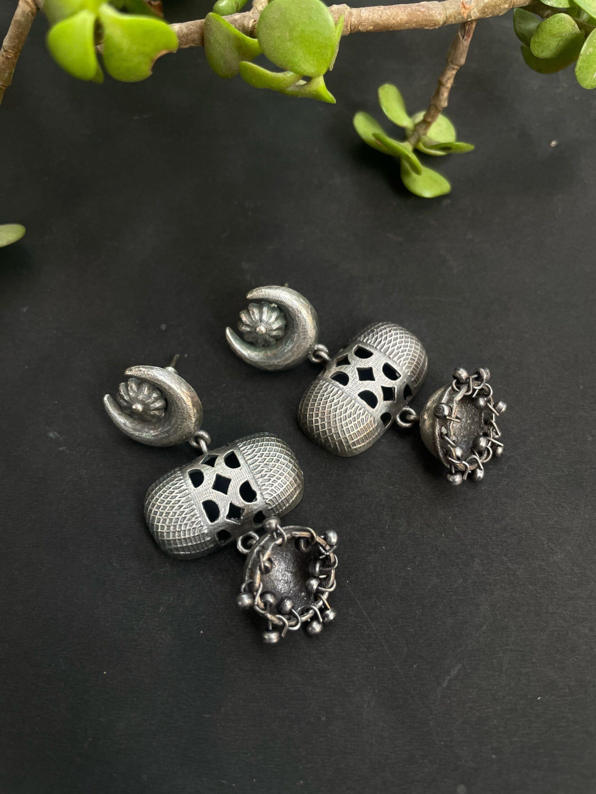 Chandrakor Silver Oxidised Earrings AJP2023-89 - Image 2