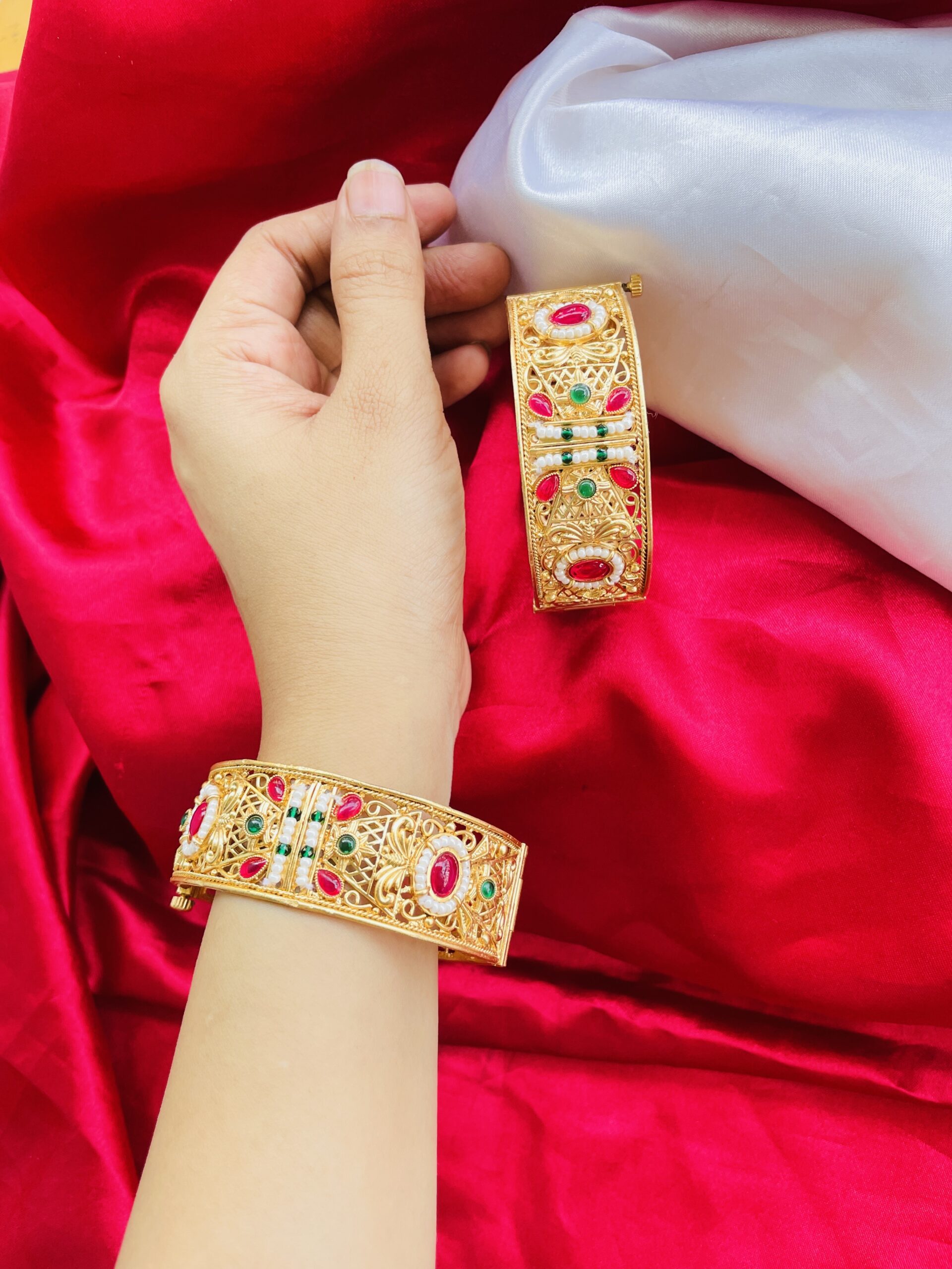 Pearls Kundan Rajwadi Bangles AJP2024-90 - Image 2