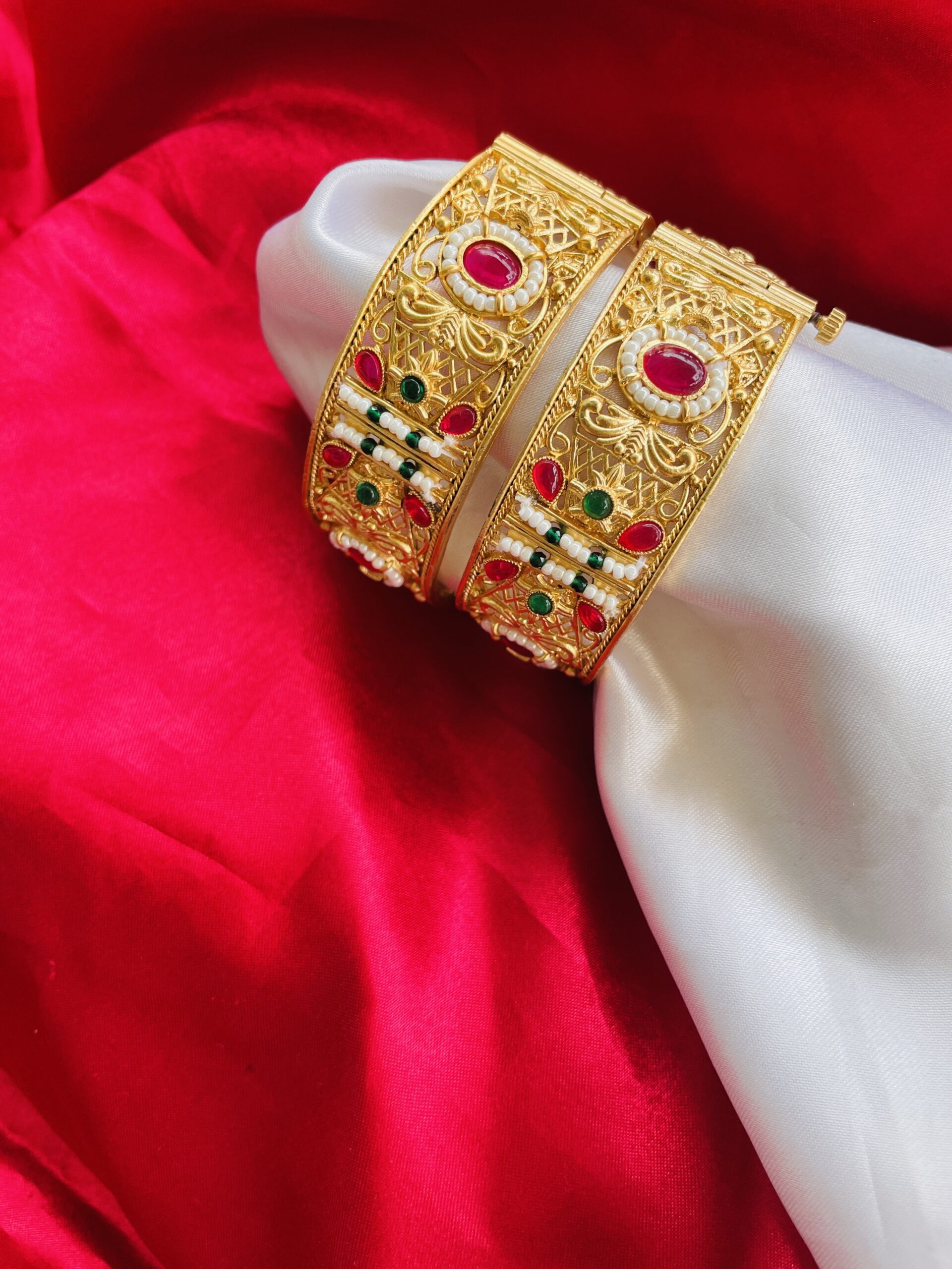 Pearls Kundan Rajwadi Bangles AJP2024-90