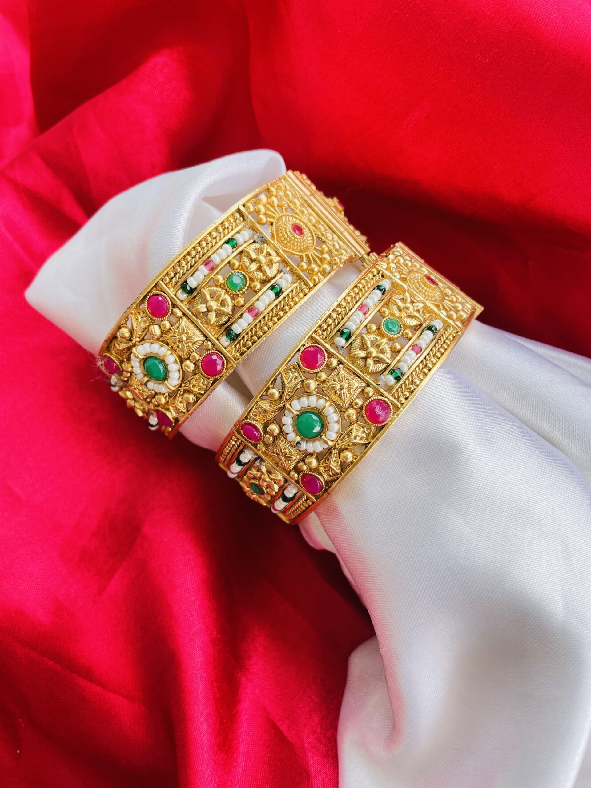 Motti Kundan Bangles AJP2024-92 - Image 3