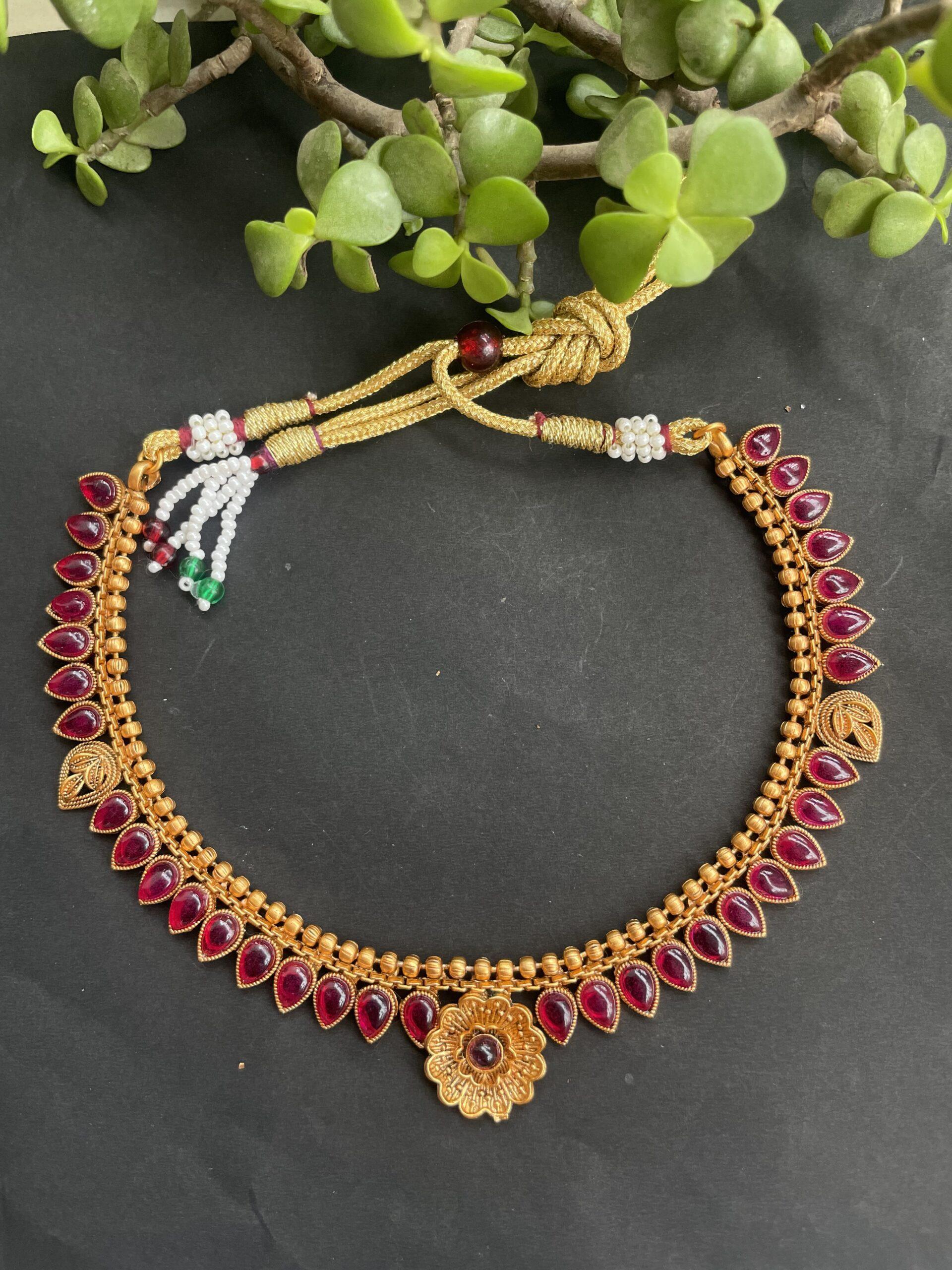 Simple Floral Necklace With Earrings AJP2023-101 - Image 3
