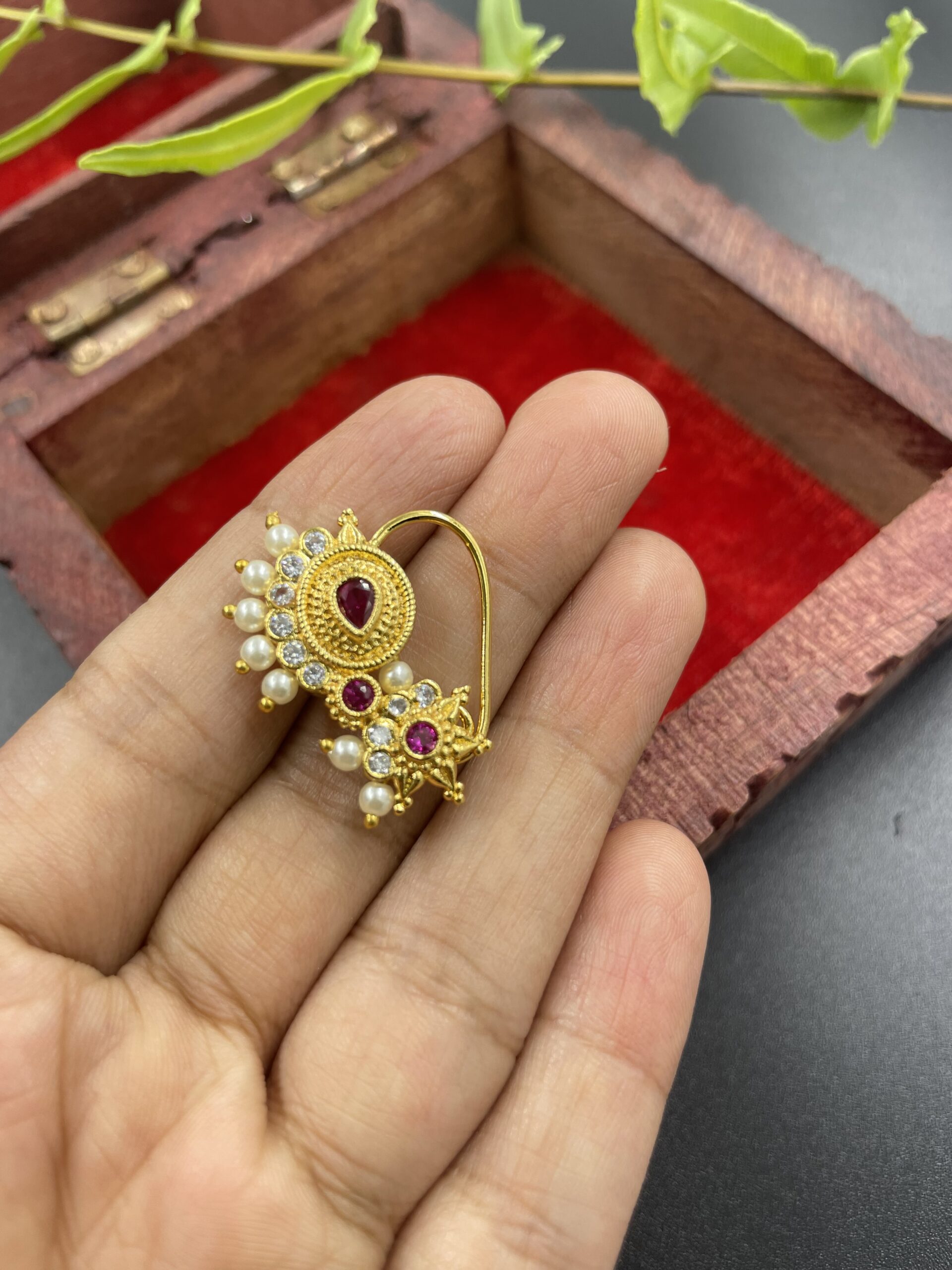 Traditional Clip On Nath AJP2023-244