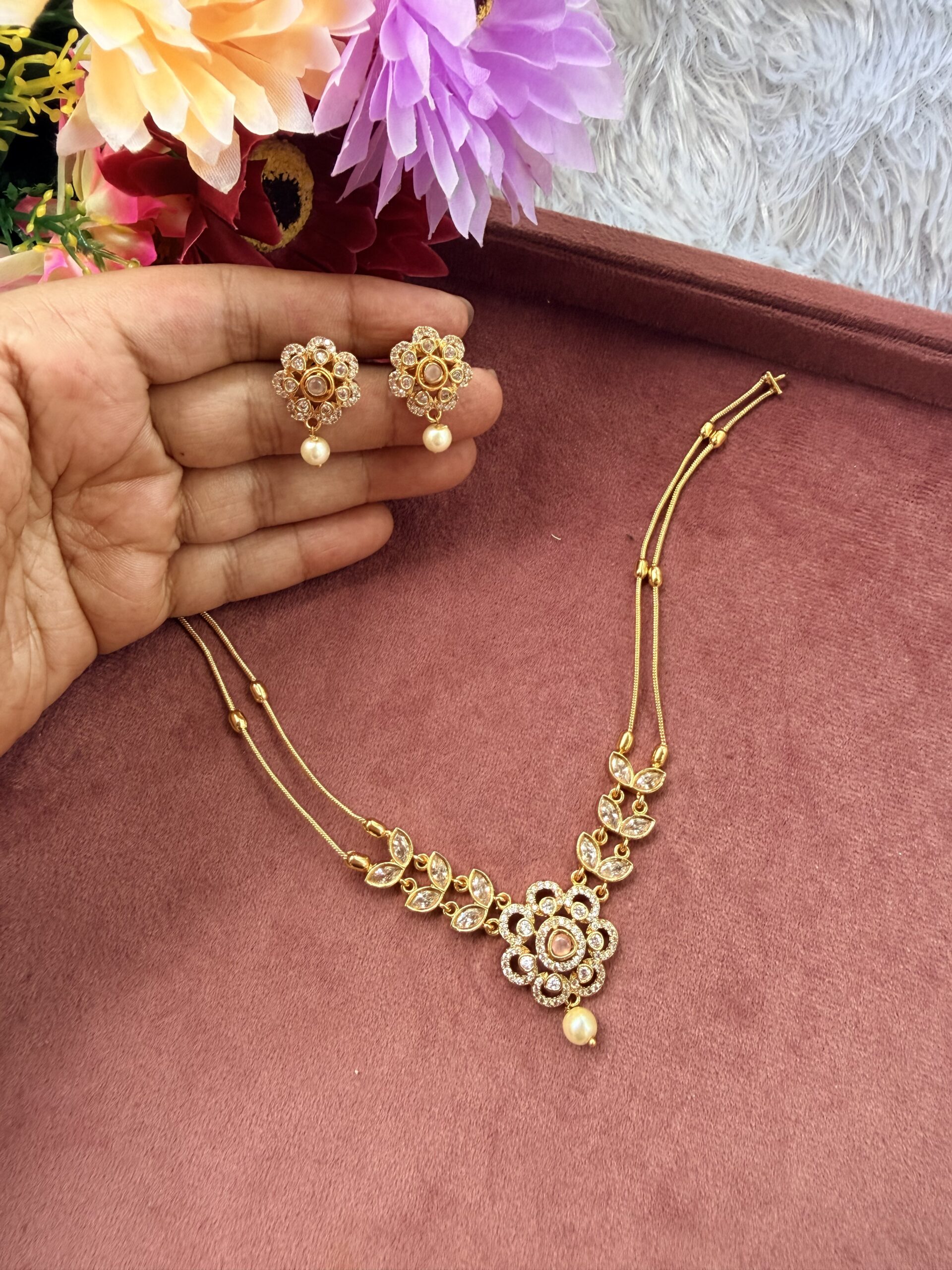 Short Necklace With EaringsAJP2026-1052