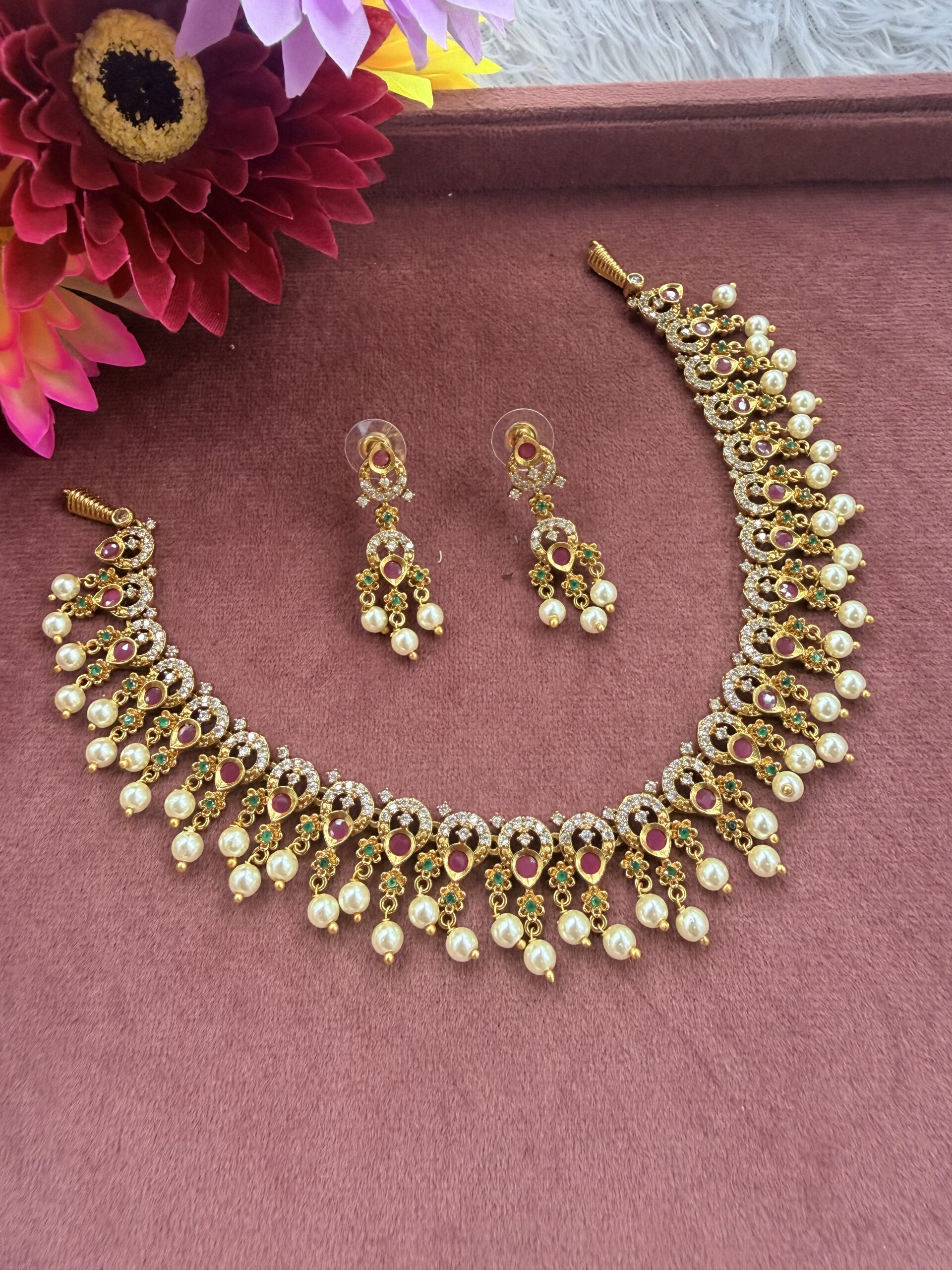 Short Necklace With EaringsAJP2026-1058