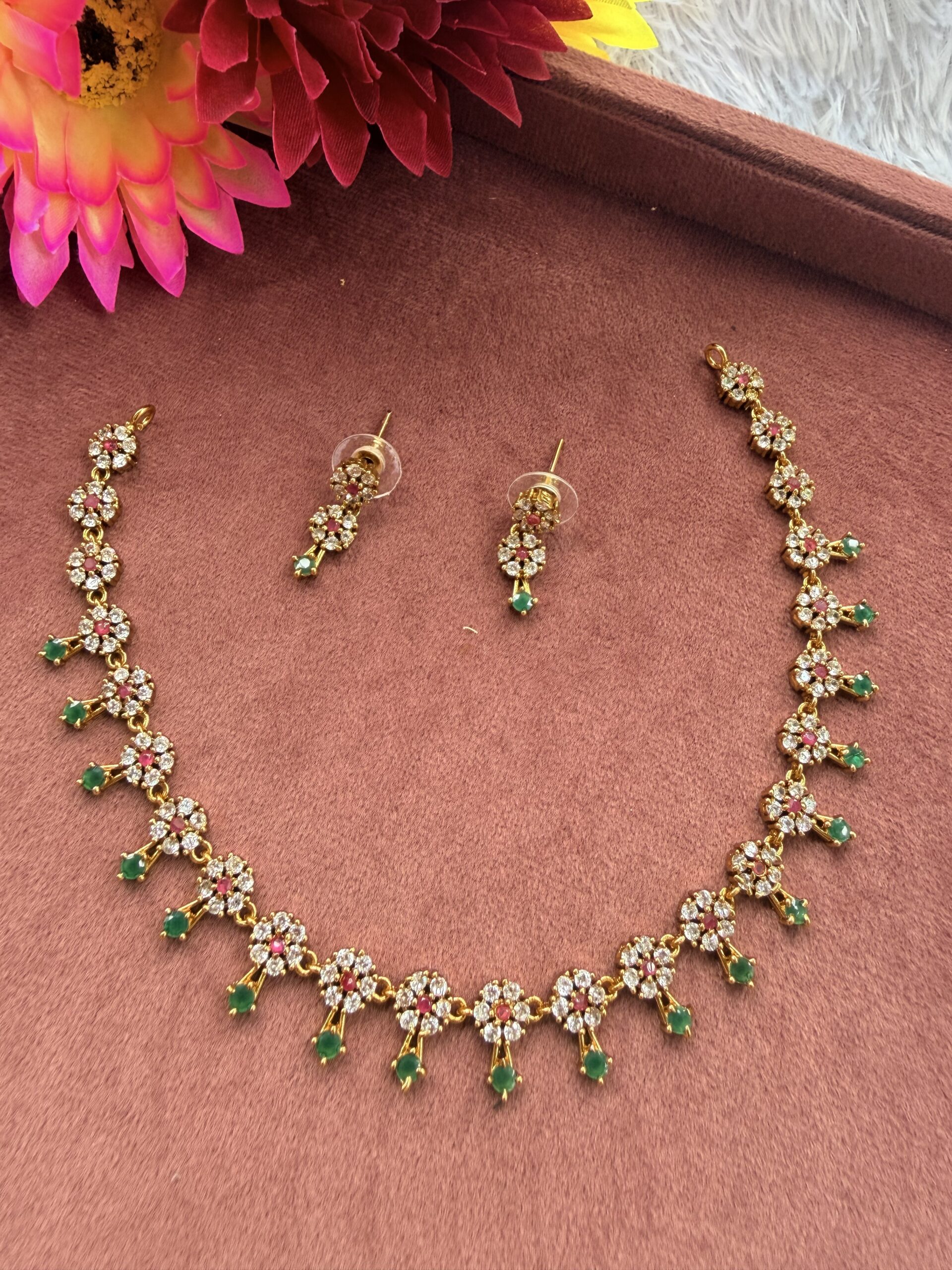 Short Necklace With EaringsAJP2026-1056