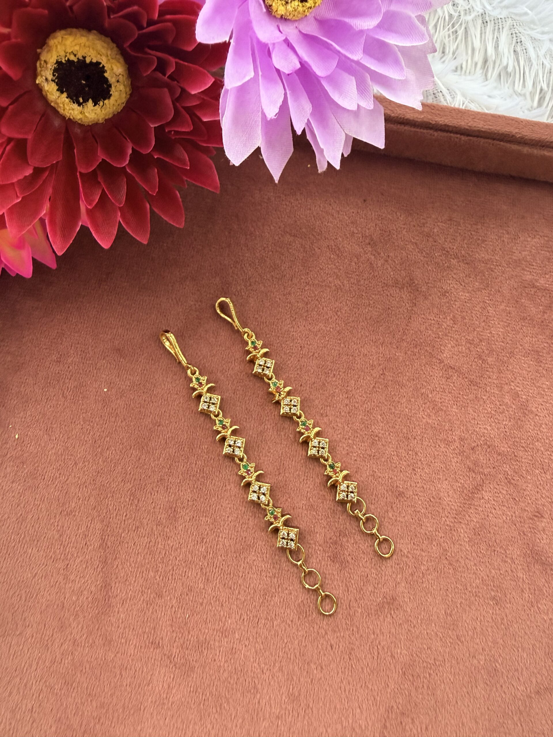 Traditional Ear Chain Pin AJP2026-1071